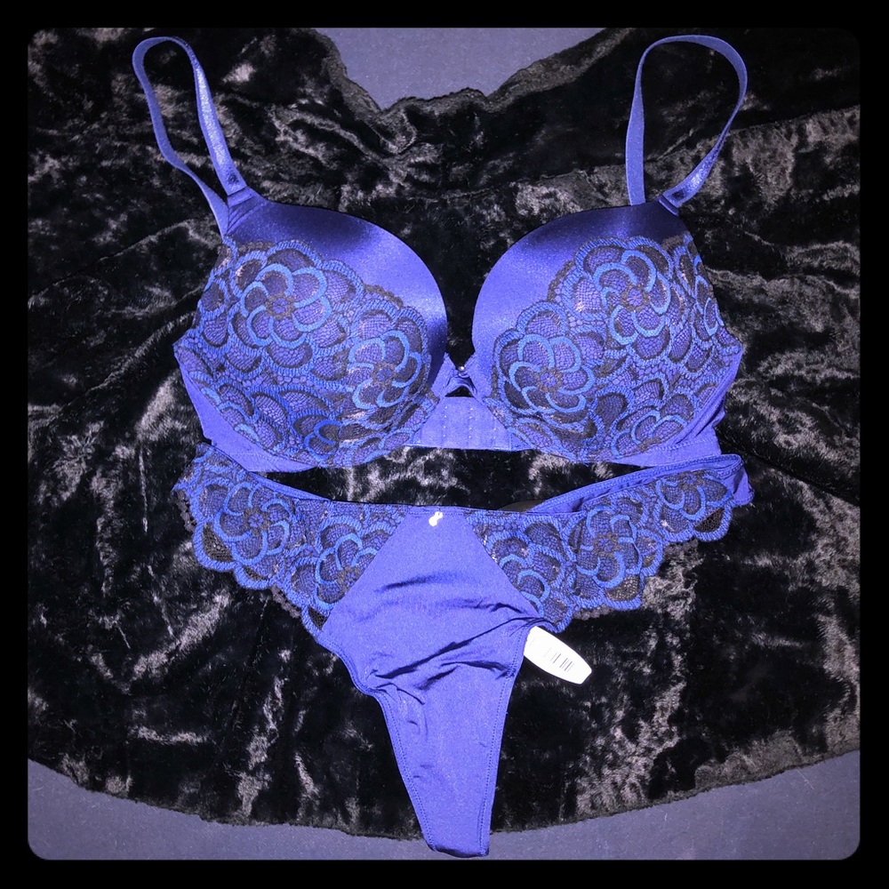 Adore Me bra & thong set 36C & large panty. NWT